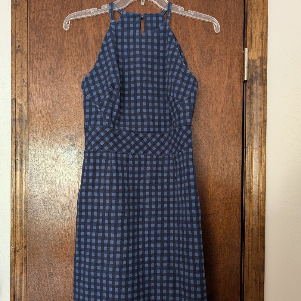 BR Bi-Stretch Fabric Halter Dress